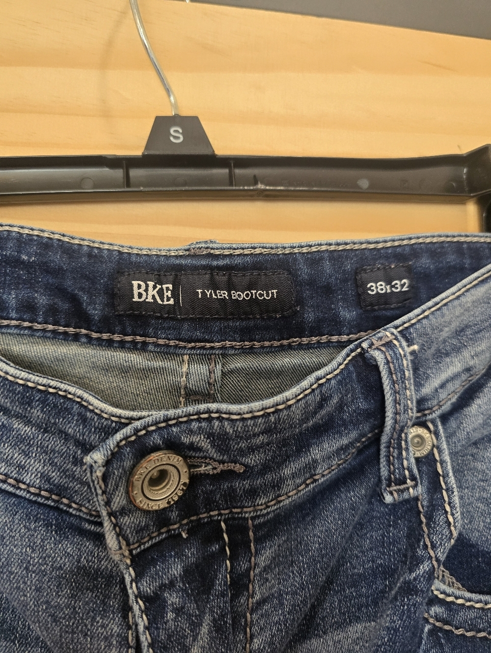 BKE Tyler Jeans Mens 38X32 Blue Denim Bootcut Medium Wash - Picture 2 of 4